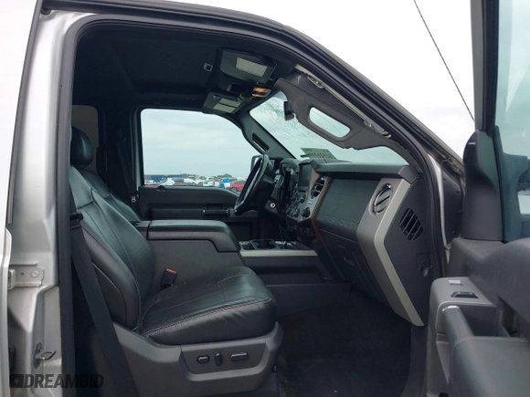 2014 Ford Super Duty F-250 SRW XL with VIN 1FT7W2BT7EEA65633, listed as a IAAI auction lot 41521209 with 222,076 mi miles. Bid and sale history available at carsss.com. Image 5.