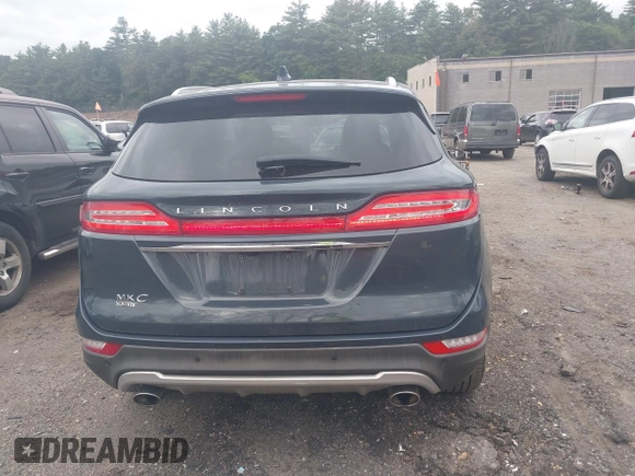 2019 Lincoln MKC Reserve with VIN 5LMCJ3D99KUL07269, listed as a IAAI auction lot 42498672 with 39,315 mi miles and . Bid and sale history available at DreamBid. Image 17.