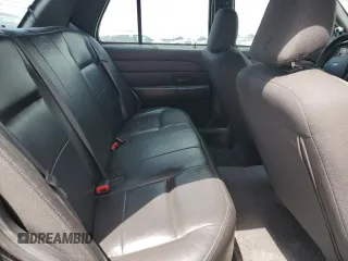 2009 Ford Police Interceptor z VIN 2FAHP71V69X143878, wystawiony jako Copart lot #53564285 z przebiegiem Nie podano mil oraz Szkoda całkowita • Salvage title. Historia ofert i sprzedaży dostępna na DreamBid. Obrazek 10.