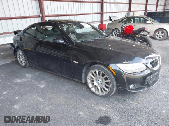 2011 BMW 3 Series 328i with VIN WBAKE3C53BE558916, listed as a IAAI auction lot 41946404 with 172,961 mi miles and . Bid and sale history available at carsss.com. Image 1.
