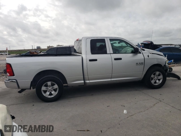 2018 Ram 1500 Tradesman z VIN 1C6RR6FG8JS147409, wystawiony jako Copart lot #55851485 z przebiegiem 116 680 mil mil oraz Szkoda całkowita • Salvage title. Historia ofert i sprzedaży dostępna na DreamBid. Obrazek 3.