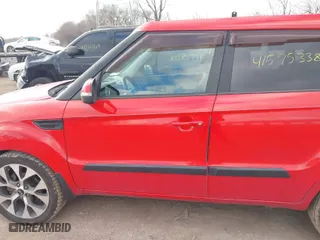 2013 Kia Soul + with VIN KNDJT2A6XD7508063, listed as a IAAI auction lot 41575338 with 91,319 mi miles. Bid and sale history available at carsss.com. Image 14.