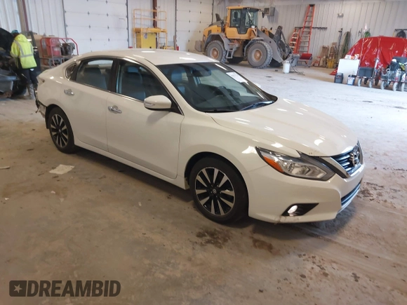 2018 Nissan Altima SR with VIN 1N4AL3AP7JC239057, listed as a IAAI auction lot 41817778 with 93,076 mi miles and . Bid and sale history available at carsss.com. Image 1.