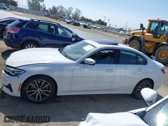 2020 BMW 3 Series 330i с VIN 3MW5R1J01L8B10868, выставлен на аукционе IAAI как лот 42335176 с пробегом 36 055 миль миль и . История ставок и продаж доступна на DreamBid. Изображение 14.