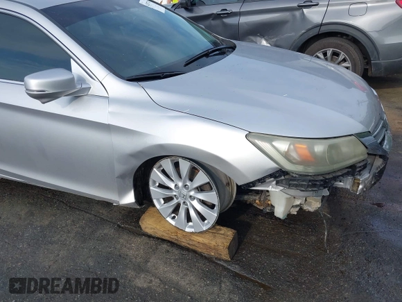 2013 Honda Accord Sdn EX-L with VIN 1HGCR2F85DA146312, listed as a IAAI auction lot 42077487 with 190,344 mi miles. Bid and sale history available at carsss.com. Image 18.