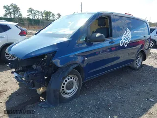 2018 Mercedes-Benz Metris Cargo Van with VIN WD3PG2EA7J3412014, listed as a IAAI auction lot 41879720 with 91,296 mi miles. Bid and sale history available at carsss.com. Image 17.