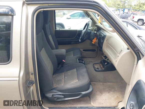 2004 Ford Ranger XL Fleet with VIN 1FTZR15E94PA35382, listed as a IAAI auction lot 42005617 with 126,402 mi miles. Bid and sale history available at carsss.com. Image 5.