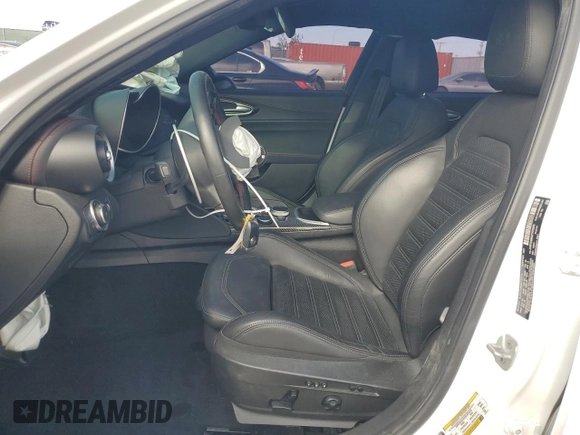 2023 Alfa Romeo Giulia Veloce with VIN ZARFANBN0P7670975, listed as a Copart auction lot 87671475 with 33,095 mi miles and Non repairable. Bid and sale history available at DreamBid. Image 7.