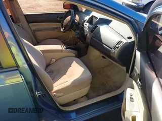 2004 Toyota Prius with VIN JTDKB22U640112757, listed as a IAAI auction lot 42145750 with 181,310 mi miles and . Bid and sale history available at DreamBid. Image 5.