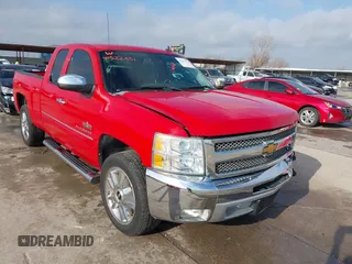 2013 Chevrolet Silverado 1500 LT with VIN 1GCRCSE05DZ286934, listed as a IAAI auction lot 41522331 with 152,077 mi miles and . Bid and sale history available at DreamBid. Image 1.