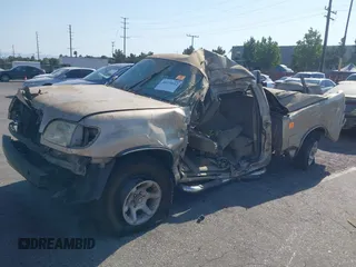 2006 Toyota Tundra SR5 with VIN 5TBRU341X6S466470, listed as a IAAI auction lot 40270912 with 272,143 mi miles and . Bid and sale history available at DreamBid. Image 6.
