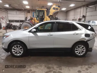 2021 Chevrolet Equinox LT z VIN 3GNAXUEV8MS116497, wystawiony jako IAAI lot #41944688 z przebiegiem 45 177 mil mil oraz . Historia ofert i sprzedaży dostępna na DreamBid. Obrazek 14.