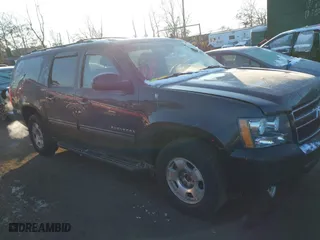 2013 Chevrolet Suburban LT with VIN 1GNSKJE78DR347079, listed as a IAAI auction lot 41404605 with 170,274 mi miles. Bid and sale history available at carsss.com. Image 13.