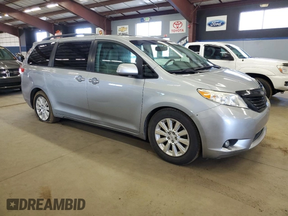 2012 Toyota Sienna XLE with VIN 5TDDK3DC6CS033619, listed as a Copart auction lot 52603245 with 225,740 mi miles and Clean Title. Bid and sale history available at carsss.com. Image 4.