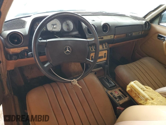 1983 Mercedes-Benz 300 with VIN WDBAB53A5DB002223, listed as a Copart auction lot 55494905 with 295,666 mi miles and Clean Title. Bid and sale history available at DreamBid. Image 8.
