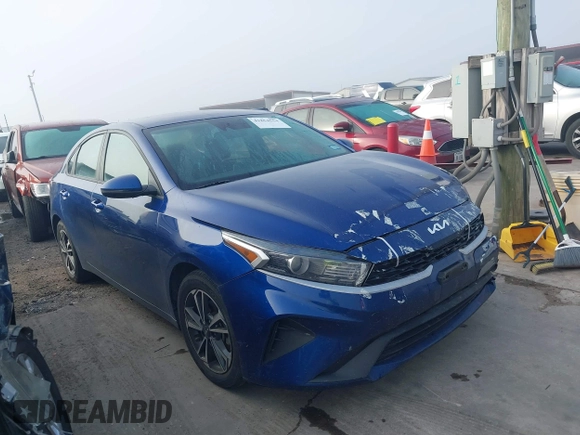 2023 Kia Forte LXS z VIN 3KPF24AD7PE652788, wystawiony jako IAAI lot #41854554 z przebiegiem 48 674 mil mil oraz . Historia ofert i sprzedaży dostępna na DreamBid. Obrazek 14.