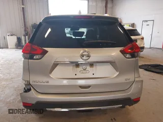 2019 Nissan Rogue SV with VIN KNMAT2MT6KP508415, listed as a IAAI auction lot 42314626 with 139,938 mi miles and . Bid and sale history available at DreamBid. Image 16.