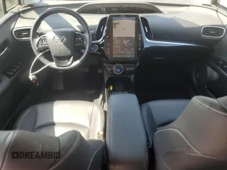 2020 Toyota Prius LE z VIN JTDKARFP6L3138529, wystawiony jako Copart lot #60039375 z przebiegiem 104 277 mil mil oraz Szkoda całkowita • Salvage title. Historia ofert i sprzedaży dostępna na DreamBid. Obrazek 8.