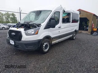 2024 Ford Transit Passenger XL with VIN 1FBAX2C89RKB89363, listed as a IAAI auction lot 42216151 with 1,496 mi miles and . Bid and sale history available at DreamBid. Image 21.