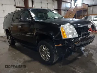 2007 GMC Yukon XL SLT with VIN 1GKFK16377R203165, listed as a IAAI auction lot 41622346 with 315,618 mi miles. Bid and sale history available at carsss.com. Image 1.