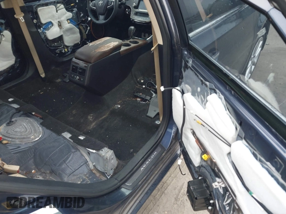 2015 Toyota Avalon Limited with VIN 4T1BK1EB5FU161573, listed as a IAAI auction lot 41561096 with Not Provided miles and . Bid and sale history available at DreamBid. Image 8.