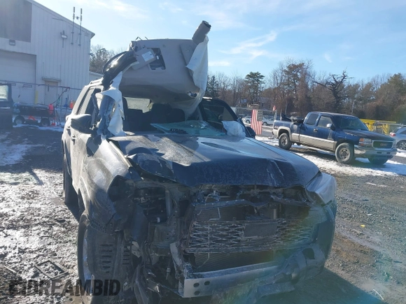 2023 Toyota 4Runner SR5 с VIN JTEMU5JR3P6126498, выставлен на аукционе IAAI как лот 41440951 с пробегом 37 856 миль миль и . История ставок и продаж доступна на DreamBid. Изображение 12.