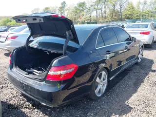 2010 Mercedes-Benz E 350 Luxury с VIN WDDHF8HB6AA139105, выставлен на аукционе IAAI как лот 42186932 с пробегом Не указан миль и . История ставок и продаж доступна на DreamBid. Изображение 4.