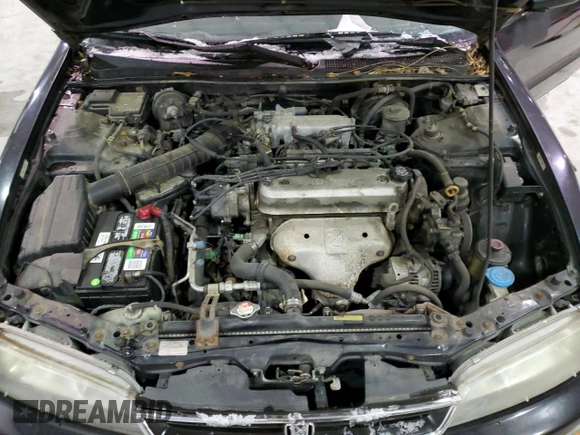 1996 Honda Accord LX with VIN 1HGCD5635TA222954, listed as a Copart auction lot 82606194 with 212,299 mi miles and Salvage Title. Bid and sale history available at DreamBid. Image 11.