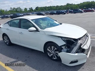 2019 Nissan Altima S z VIN 1N4BL4BV1KC159696, wystawiony jako IAAI lot #42364486 z przebiegiem 186 890 mil mil oraz . Historia ofert i sprzedaży dostępna na DreamBid. Obrazek 1.