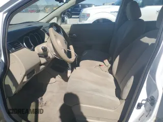 2010 Nissan Versa S z VIN 3N1BC1CP4AL367134, wystawiony jako Copart lot #48212535 z przebiegiem 174 337 mil mil oraz Szkoda całkowita • Salvage title. Historia ofert i sprzedaży dostępna na DreamBid. Obrazek 7.