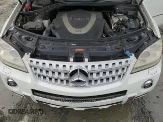 2008 Mercedes-Benz M 550 z VIN 4JGBB72E28A385552, wystawiony jako Copart lot #50704215 z przebiegiem 165 925 mil mil oraz Szkoda całkowita • Salvage title. Historia ofert i sprzedaży dostępna na DreamBid. Obrazek 12.