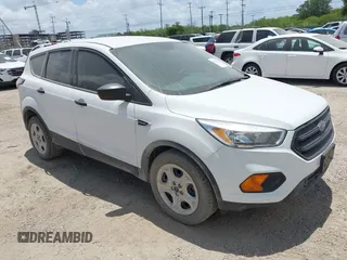 2017 Ford Escape S z VIN 1FMCU0F78HUA60985, wystawiony jako IAAI lot #42524327 z przebiegiem 117 946 mil mil oraz . Historia ofert i sprzedaży dostępna na DreamBid. Obrazek 1.