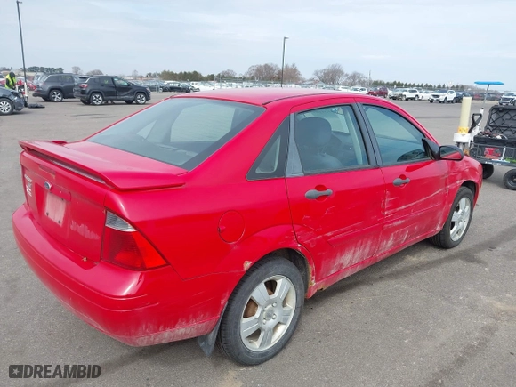 2007 Ford Focus S with VIN 1FAHP34N37W179508, listed as a IAAI auction lot 41984406 with 145,616 mi miles. Bid and sale history available at carsss.com. Image 4.