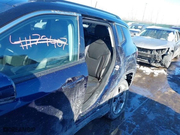 2020 Jeep Compass Limited with VIN 3C4NJDCB2LT164526, listed as a IAAI auction lot 41554242 with 117,449 mi miles. Bid and sale history available at carsss.com. Image 6.