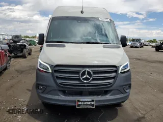 2024 Mercedes-Benz Sprinter with VIN W1Y4NBHY0RT168737, listed as a Copart auction lot 59453224 with 5,717 mi miles and Salvage Title. Bid and sale history available at DreamBid. Image 5.