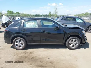 2025 Honda HR-V LX with VIN 3CZRZ2H32SM770069, listed as a IAAI auction lot 42176978 with 1,484 mi miles and . Bid and sale history available at DreamBid. Image 14.
