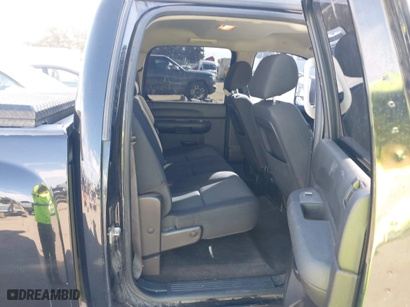 2012 Chevrolet Silverado 1500 LT with VIN 1GCPKSE70CF173450, listed as a IAAI auction lot 41588645 with 172,995 mi miles. Bid and sale history available at carsss.com. Image 8.