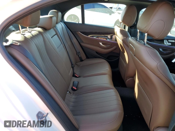 2018 Mercedes-Benz E-Class E 300 with VIN WDDZF4JB1JA367049, listed as a Copart auction lot 68071322 with 39,450 mi miles. Bid and sale history available at carsss.com. Image 10.