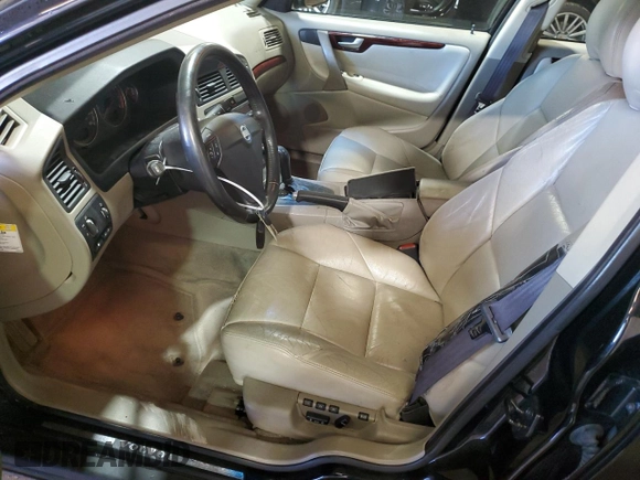 2004 Volvo S60 with VIN YV1RH59H042389930, listed as a Copart auction lot 74143964 with 0 mi miles and Salvage Title. Bid and sale history available at carsss.com. Image 7.