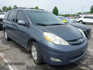 2007 Toyota Sienna XLE z VIN 5TDZK22C47S041176, wystawiony jako IAAI lot #42188204 z przebiegiem 205 203 mil mil oraz . Historia ofert i sprzedaży dostępna na DreamBid. Obrazek 1.