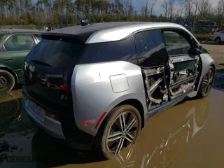 2017 BMW i3 with VIN WBY1Z6C36HV950069, listed as a Copart auction lot 40074743 with 64,228 mi miles. Bid and sale history available at carsss.com. Image 3.