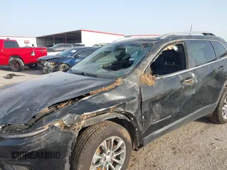 2019 Jeep Cherokee Latitude Plus с VIN 1C4PJLLB5KD300798, выставлен на аукционе IAAI как лот 42257063 с пробегом 155 039 миль миль и . История ставок и продаж доступна на DreamBid. Изображение 6.