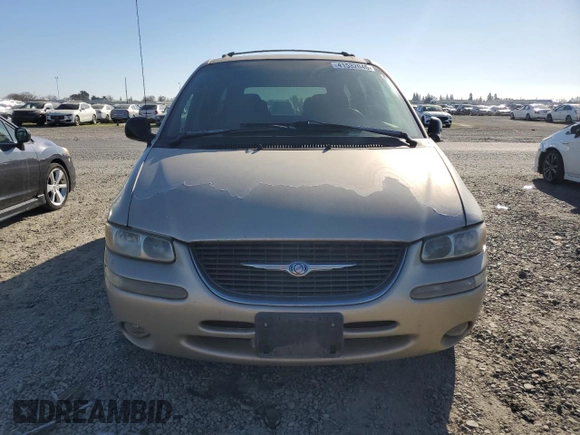 2000 Chrysler Town & Country LXi with VIN 1C4GP54L7YB519803, listed as a Copart auction lot 41532045 with 74,284 mi miles and Clean Title. Bid and sale history available at carsss.com. Image 5.
