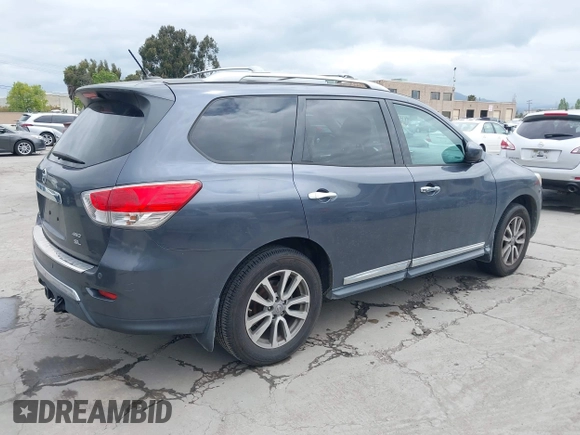 2014 Nissan Pathfinder SV with VIN 5N1AR2MM9EC625565, listed as a IAAI auction lot 42137658 with 163,357 mi miles. Bid and sale history available at carsss.com. Image 4.