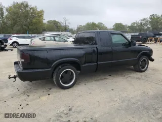 2000 GMC Sonoma SLS w/1SR Pkg with VIN 1GTCS1959Y8302590, listed as a Copart auction lot 49321645 with 177,068 mi miles and Salvage Title. Bid and sale history available at carsss.com. Image 3.