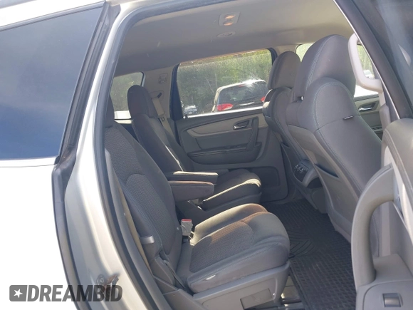 2016 Chevrolet Traverse LT z VIN 1GNKVGKD9GJ181209, wystawiony jako IAAI lot #42375172 z przebiegiem Nie podano mil oraz . Historia ofert i sprzedaży dostępna na DreamBid. Obrazek 8.