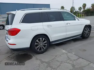 2016 Mercedes-Benz GL with VIN 4JGDF6EE9GA676180, listed as a IAAI auction lot 41976350 with 95,348 mi miles. Bid and sale history available at carsss.com. Image 4.
