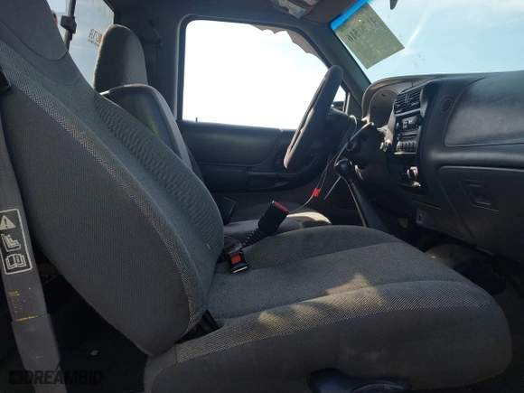 2002 Ford Ranger XL with VIN 1FTYR10D02PB21638, listed as a IAAI auction lot 41781516 with 154,985 mi miles. Bid and sale history available at carsss.com. Image 5.