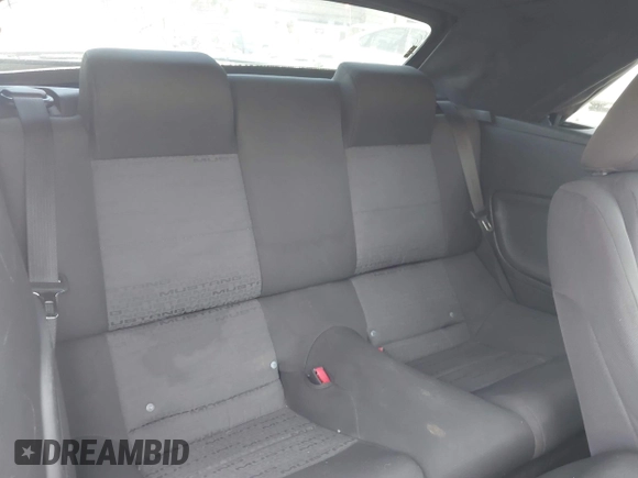 2005 Ford Mustang Deluxe with VIN 1ZVFT84N455189166, listed as a IAAI auction lot 42461064 with 144,956 mi miles and . Bid and sale history available at DreamBid. Image 8.