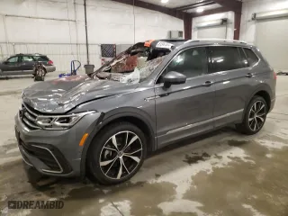 2024 Volkswagen Tiguan SEL R-Line with VIN 3VV4B7AX9RM154122, listed as a Copart auction lot 81941504 with 936 mi miles and Salvage Title. Bid and sale history available at carsss.com. Image 1.